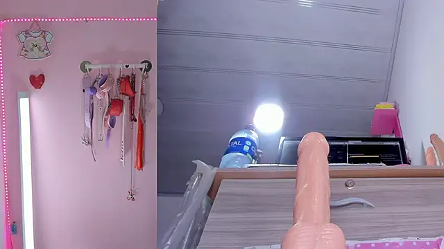 emily_foxxxii 现场XXX聊天