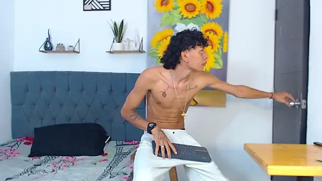 Harry_jhonsson Chat XXX in diretta