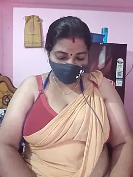 Онлайн чат XXX tamil_lathikaaa
