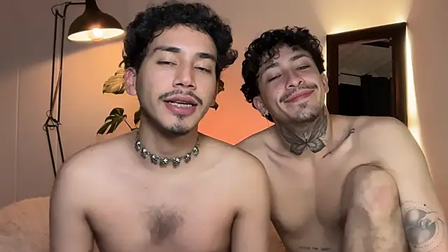 Онлайн чат XXX Noah_and_Steven