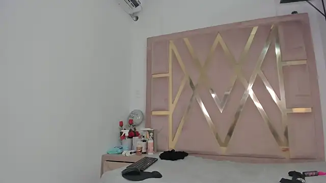 sharithasm Chat XXX live