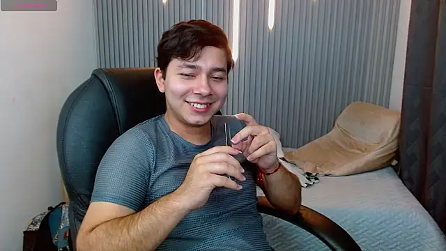 Živý XXX chat Julian_Smith21