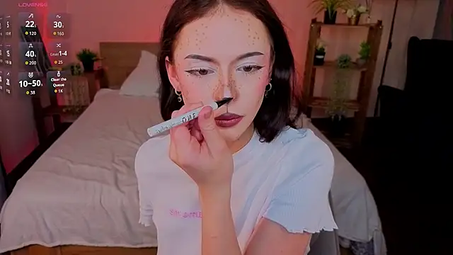 แชท XXX สดของ Adetta