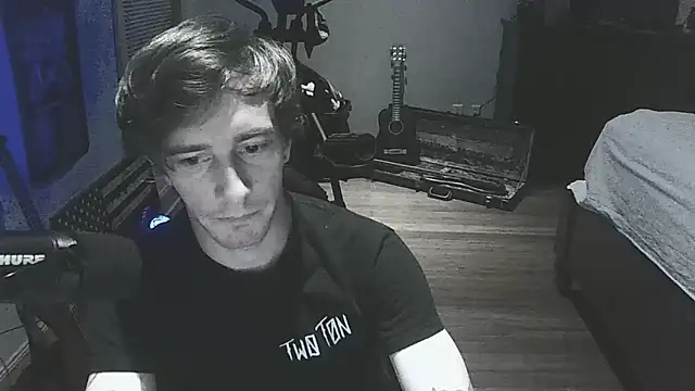 LEVIATHANX666: вебкам-шоу
