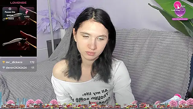 Kitty_Blondie Adlı Modelin Web Kamerası Şovu
