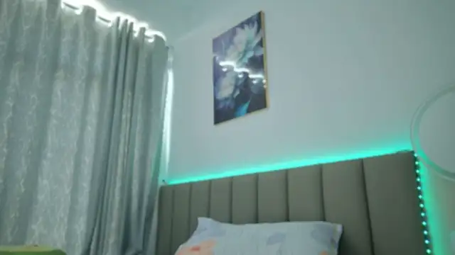 sweety_vikky Chat XXX live