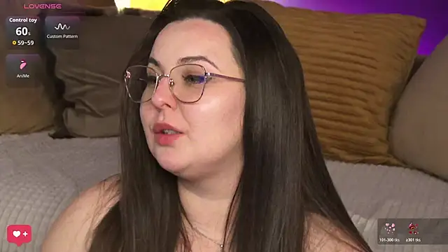 Chat +18 de Mia_Swano ao vivo