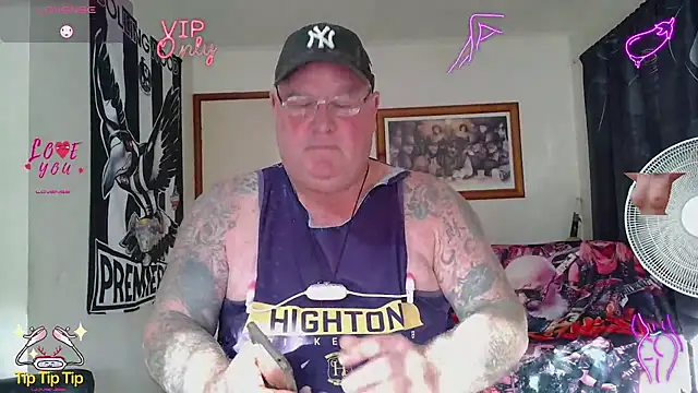 KINKYBLUEYES69のウェブカメラショー