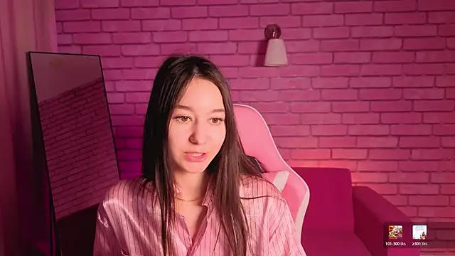 Chat +18 de Nicole_Brownie ao vivo