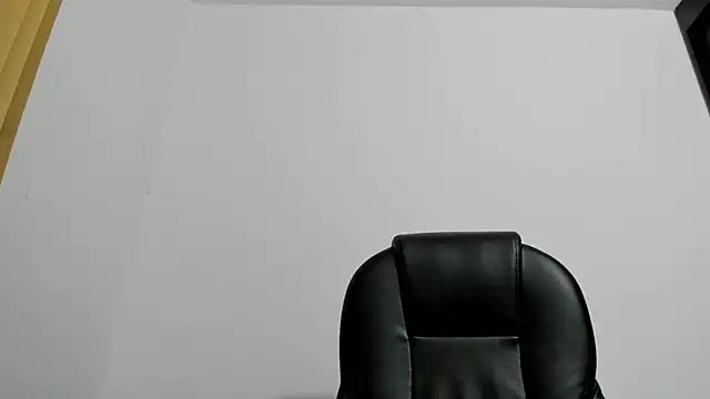 Chat XXX en directo de emilysex_118