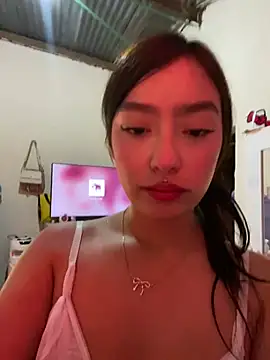 Онлайн чат XXX Miakittyyy