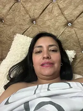 Chat +18 de AlanaLars ao vivo