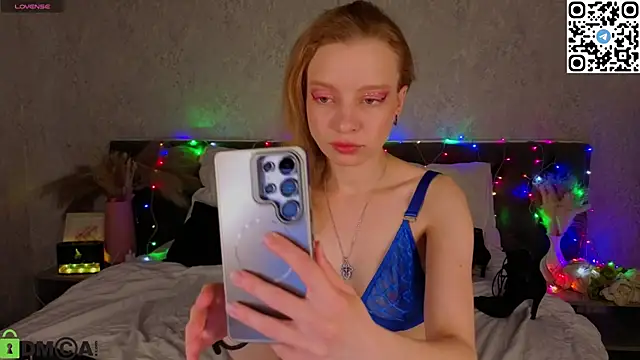 Michelle_Blond Obrolan Langsung XXX