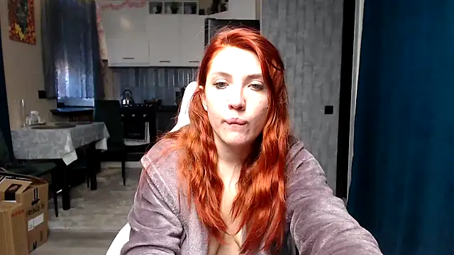 Reginasmilee's Live XXX Chat