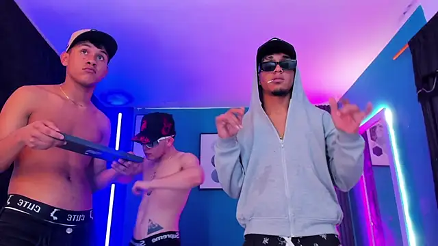 Pokazy przed kamerką – LegacyOFHorus