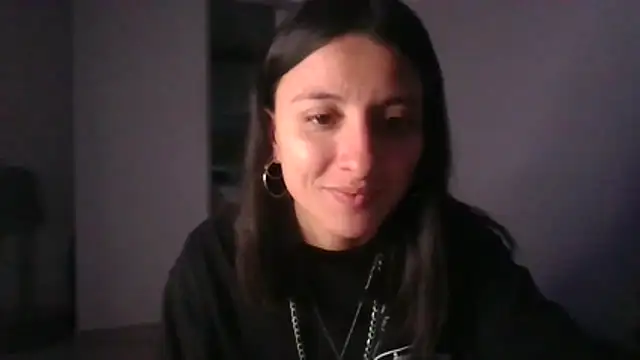 Онлайн чат XXX MiaaLunaa