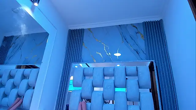 Wonderkloe_'s Live XXX Chat