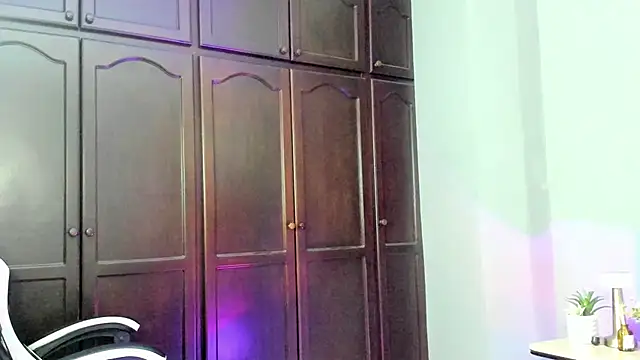 eren_jeager Adlı Modelin Canlı XXX Sohbeti