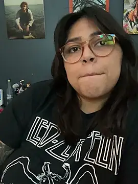 miacanela_xo's Webcam Show