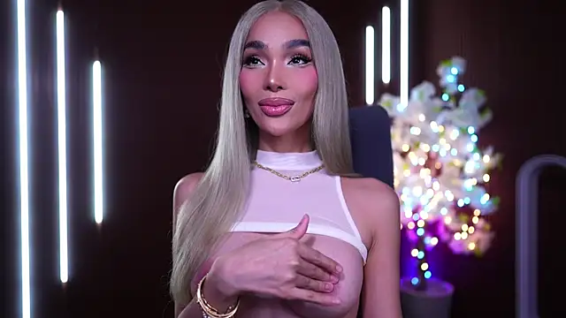 Show modela xxforyoureyesonlyxx na web-kameri