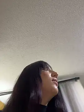 Mia_fiire 即時 XXX 聊天