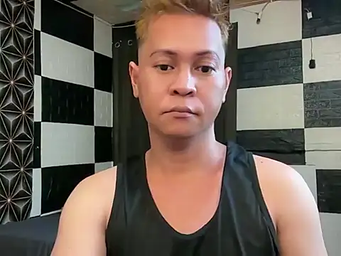AsianHotBODYY Pertunjukan Webcam