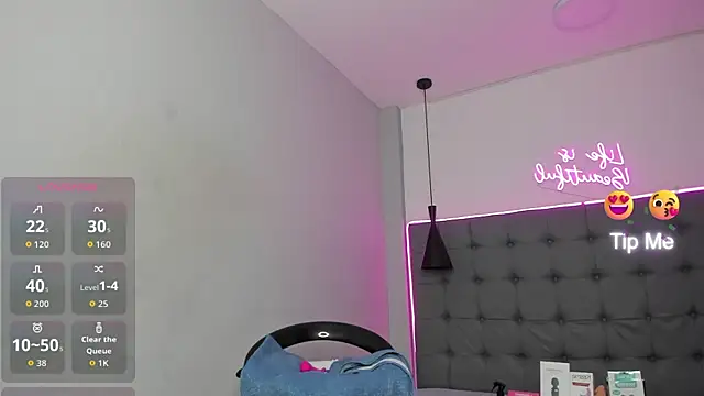 Chat XXX en directo de scarletcherry18