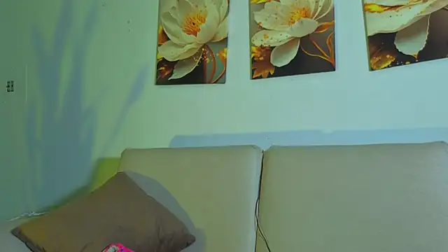 Viioletcollins – Naživo XXX chat