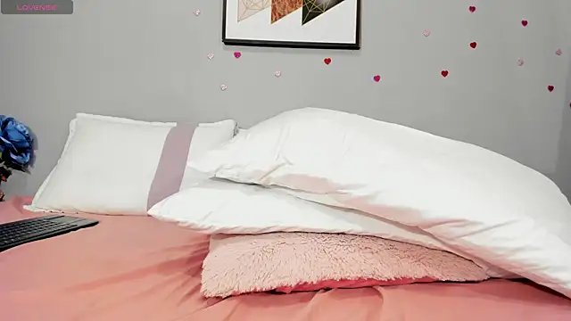 PauleteW10 Chat XXX live