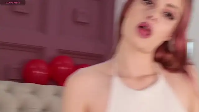 LouiseFleen Adlı Modelin Canlı XXX Sohbeti