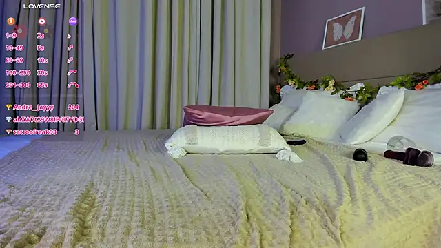 Rina_Panic live XXX chat