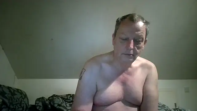 chubbybear2cum Adlı Modelin Web Kamerası Şovu