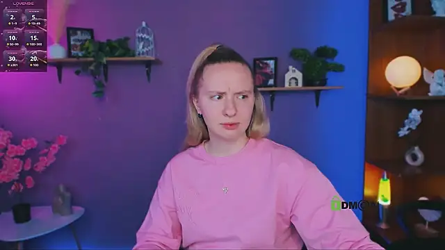 mila_glow1's Webcam Show