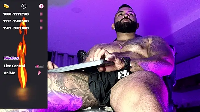 Max-prada Webcamshow