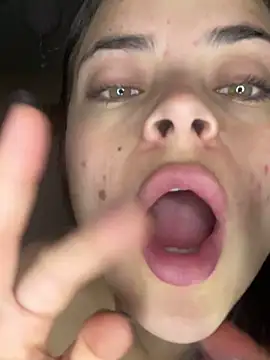 Chat XXX en directo de HannaRhodes