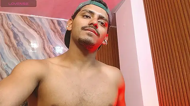 Chatroom XXX en direct de milo_tay