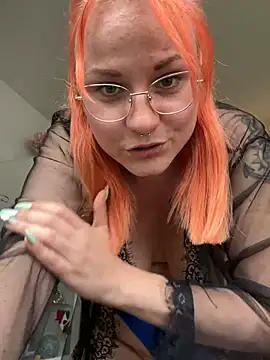 Fiebie_licious_ Webcam-Show