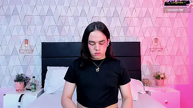 JustinePerry élő XXX-chatje