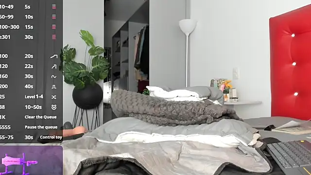 TanishaEvans élő XXX-chatje