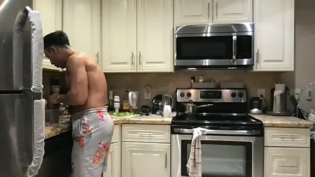 BigGuyMuscle webkamerás műsora
