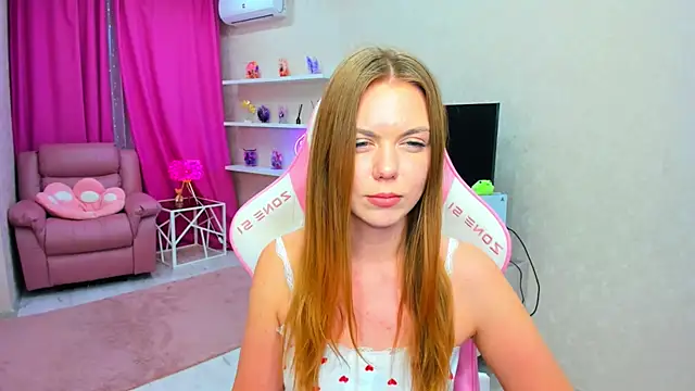 Strawberrye Chat XXX in diretta