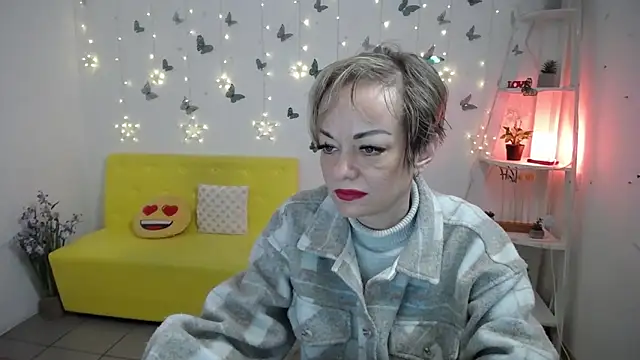 NikaMayu's Live XXX Chat