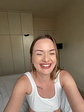 ElenaRebelle's Live XXX Chat