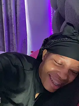 RainBougie's Live XXX Chat