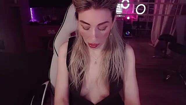 AnnieGOld_ 라이브 XXX 채팅