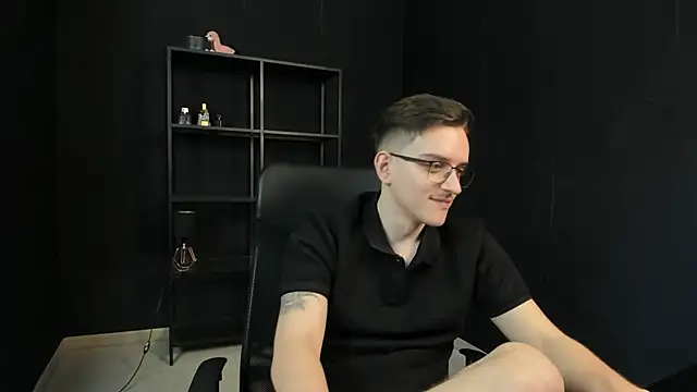 FelixStarkk 在線直播表演