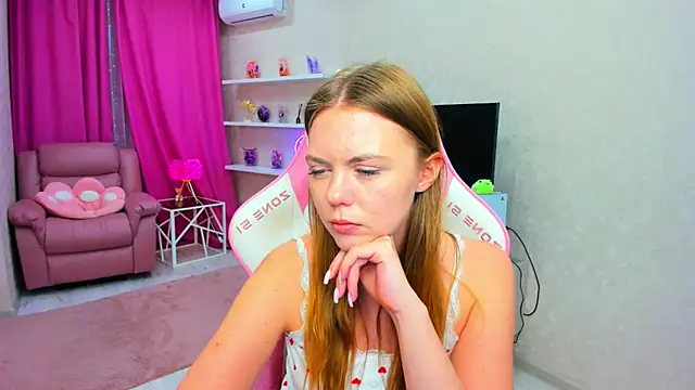 Chat +18 de Strawberrye ao vivo