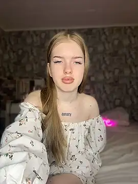 KayShaw's Live XXX Chat