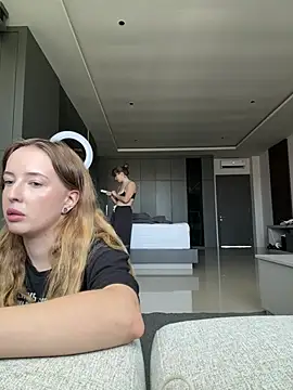 Nura_n_Sarah Live XXX Chat