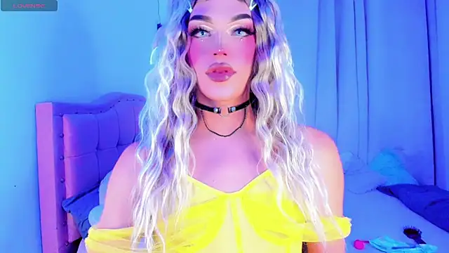 Shiaki_04 Adlı Modelin Web Kamerası Şovu